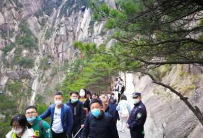清明小長假第三天 黃山風(fēng)景區(qū)管理有序，游客體驗(yàn)再升級(jí)